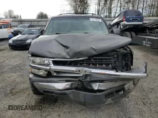 ✅ 2002 Chevrolet Suburban LT • VIN: 1GNFK16Z02J170413 • Lot: 74110634. Wystawiony na Copart z przebiegiem 233 880 mil. Bezpłatny archiwum sprzedaży aukcyjnych z USA i szczegółowy raport historii pojazdu na DreamBid. Zdjęcie 5.