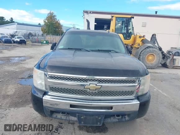 ✅ 2011 Chevrolet Silverado 1500 LS • VIN: 1GCRKREA1BZ313757 • Lot: 43327641. Wystawiony na IAAI z przebiegiem 111 363 mil mil. Skorzystaj z bezpłatnego archiwum sprzedaży aukcyjnych z USA i zobacz szczegółowy raport historii pojazdu na DreamBid. Zdjęcie 12.