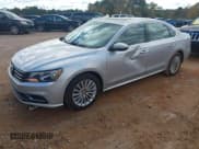 ✅ 2016 Volkswagen Passat SE • VIN: 1VWBT7A3XGC006346 • Lot: 43568441. Wystawiony na IAAI z przebiegiem 122 575 mil. Bezpłatny archiwum sprzedaży aukcyjnych z USA i szczegółowy raport historii pojazdu na DreamBid. Zdjęcie 17.