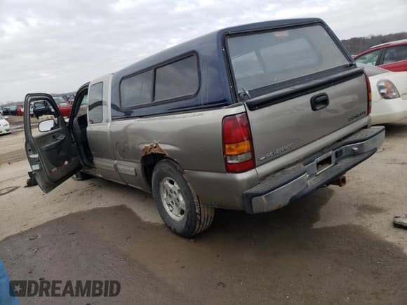 ✅ 2000 Chevrolet Silverado 1500 • VIN: 2GCEC19V1Y1192742 • Лот: 77984923. Опубликован ранее на Copart с пробегом 197 139 миль. Бесплатный доступ к архиву аукционных продаж из США и подробный отчёт об истории автомобиля на DreamBid. Изображение 2.