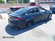 ✅ 2019 Hyundai Sonata SE • VIN: 5NPE24AF4KH745124 • Lot: 42541135. Wystawiony na IAAI z przebiegiem 90 111 mil. Bezpłatny archiwum sprzedaży aukcyjnych z USA i szczegółowy raport historii pojazdu na DreamBid. Zdjęcie 4.