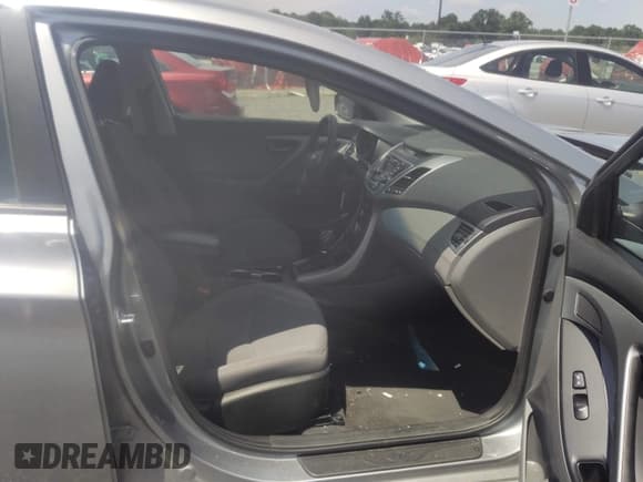 ✅ 2015 Hyundai Elantra SE • VIN: 5NPDH4AE5FH596374 • Lot: 42775670. Listed on IAAI with 96,885 mi. Free auction sales archive from the USA and detailed vehicle history report at DreamBid. Image 5.