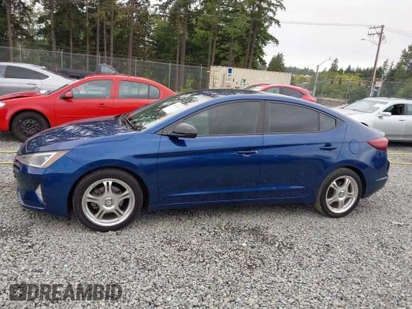 ✅ 2020 Hyundai Elantra SEL • VIN: 5NPD84LF2LH578061 • Lot: 42620552. Listed on IAAI with 91,430 mi. Free auction sales archive from the USA and detailed vehicle history report at DreamBid. Image 14.