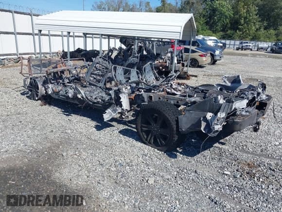 ✅ 2016 Ford F-150 XLT • VIN: 1FTEW1E88GFA88635 • Lot: 43504395. Wystawiony na IAAI z przebiegiem Nie podano. Bezpłatny archiwum sprzedaży aukcyjnych z USA i szczegółowy raport historii pojazdu na DreamBid. Zdjęcie 3.