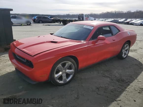 ✅ 2014 Dodge Challenger SXT Plus • VIN: 2C3CDYAG6EH110943 • Lot: 85097314. Wystawiony na Copart z przebiegiem 71 764 mil. Bezpłatny archiwum sprzedaży aukcyjnych z USA i szczegółowy raport historii pojazdu na DreamBid. Zdjęcie 1.