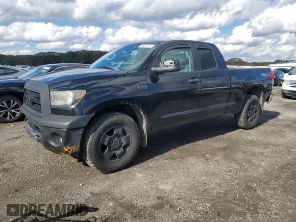 ✅ 2008 Toyota Tundra • VIN: 5TBBV54178S511233 • Lot: 86511315. Listed on Copart with 220,445 mi. Free auction sales archive from the USA and detailed vehicle history report at DreamBid. Image 1.