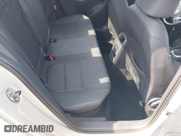 ✅ 2011 Volkswagen Jetta TDI • VIN: 3VWLL7AJ2BM091466 • Lot: 42720516. Listed on IAAI with 126,583 mi. Free auction sales archive from the USA and detailed vehicle history report at DreamBid. Image 8.