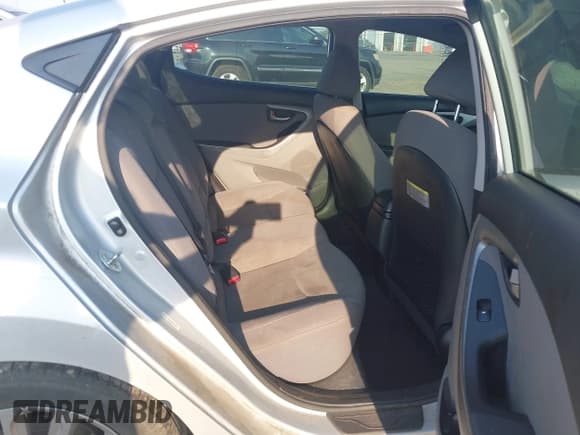 ✅ 2015 Hyundai Elantra Limited • VIN: KMHDH4AE4FU279185 • Lot: 43235848. Listed on IAAI with 134,289 mi. Free auction sales archive from the USA and detailed vehicle history report at DreamBid. Image 8.