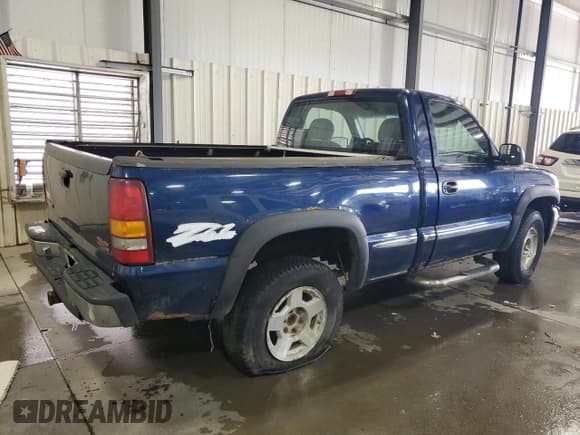 ✅ 2000 GMC Sierra 1500 SLE • VIN: 1GTEK14T4YZ130591 • Лот: 71564235. Опубликован ранее на Copart с пробегом 214 388 миль. Бесплатный доступ к архиву аукционных продаж из США и подробный отчёт об истории автомобиля на DreamBid. Изображение 3.