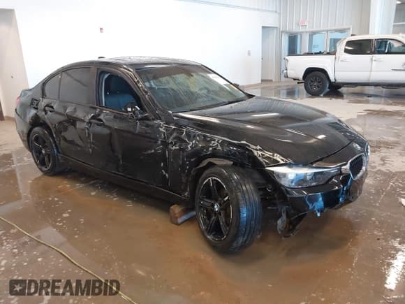 ✅ 2015 BMW 3 Series 320i xDrive • VIN: WBA3C3C56FK203031 • Lot: 41012182. Listed on IAAI with 83,611 mi. Free auction sales archive from the USA and detailed vehicle history report at DreamBid. Image 1.