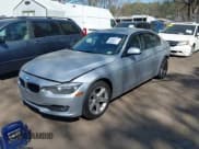 ✅ 2015 BMW 3 Series 320i xDrive • VIN: WBA3C3G57FNS74828 • Lot: 41920253. Wystawiony na IAAI z przebiegiem 72 521 mil. Bezpłatny archiwum sprzedaży aukcyjnych z USA i szczegółowy raport historii pojazdu na DreamBid. Zdjęcie 2.