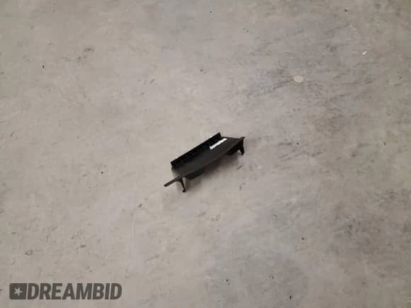 2014 Jeep Grand Cherokee Limited z VIN 1C4RJFBGXEC204652, wystawiony jako Copart lot #80250105 z przebiegiem Nie podano mil oraz Szkoda całkowita • Salvage title. Historia ofert i sprzedaży dostępna na DreamBid. Obrazek 13.