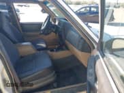 ✅ 2000 Jeep Cherokee • VIN: 1J4FF48S6YL247663 • Lot: 43430018. Wystawiony na IAAI z przebiegiem 264 726 mil. Bezpłatny archiwum sprzedaży aukcyjnych z USA i szczegółowy raport historii pojazdu na DreamBid. Zdjęcie 5.