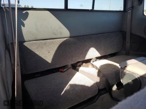 ✅ 1998 Dodge Dakota SLT • VIN: 1B7GL22X8WS762467 • Lot: 78916364. Wystawiony na Copart z przebiegiem 178 623 mil. Bezpłatny archiwum sprzedaży aukcyjnych z USA i szczegółowy raport historii pojazdu na DreamBid. Zdjęcie 10.