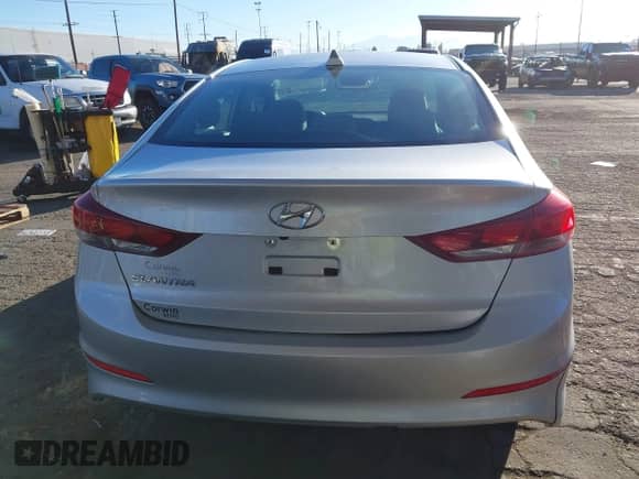 ✅ 2018 Hyundai Elantra Value Edition • VIN: 5NPD84LF8JH318308 • Лот: 43455318. Опубликован ранее на IAAI с пробегом 68 739 миль. Бесплатный доступ к архиву аукционных продаж из США и подробный отчёт об истории автомобиля на DreamBid. Изображение 17.