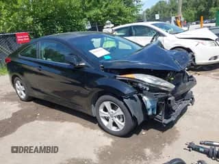 2013 Hyundai Elantra SE z VIN KMHDH6AE9DU002427, wystawiony jako IAAI lot #42864799 z przebiegiem 92 146 mil mil oraz . Historia ofert i sprzedaży dostępna na DreamBid. Obrazek 1.