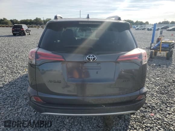 ✅ 2016 Toyota RAV4 XLE • VIN: JTMWFREV0GJ083306 • Лот: 92270495. Опубликован ранее на Copart с пробегом 89 466 миль. Бесплатный доступ к архиву аукционных продаж из США и подробный отчёт об истории автомобиля на DreamBid. Изображение 6.