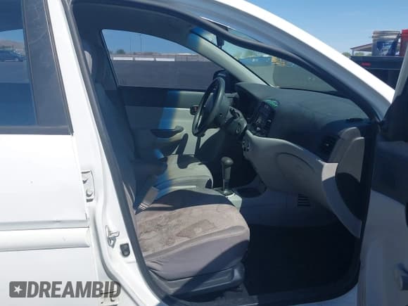 ✅ 2010 Hyundai Accent GLS • VIN: KMHCN4AC0AU479654 • Лот: 43041273. Опубликован ранее на IAAI с пробегом 195 986 миль. Бесплатный доступ к архиву аукционных продаж из США и подробный отчёт об истории автомобиля на DreamBid. Изображение 5.