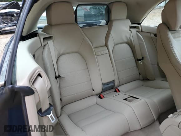 ✅ 2015 Mercedes-Benz E 400 • VIN: WDDKK6FF5FF299465 • Lot: 54321405. Listed on Copart with 33,319 mi. Free auction sales archive from the USA and detailed vehicle history report at DreamBid. Image 10.