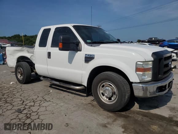 ✅ 2010 Ford F-250 • VIN: 1FTNX2A54AEB33890 • Lot: 65729275. Listed on Copart with 225,254 mi. Free auction sales archive from the USA and detailed vehicle history report at DreamBid. Image 4.