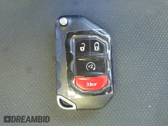 ✅ 2020 Jeep Gladiator Sport S • VIN: 1C6JJTAG4LL109568 • Lot: 43367622. Wystawiony na IAAI z przebiegiem 63 510 mil. Bezpłatny archiwum sprzedaży aukcyjnych z USA i szczegółowy raport historii pojazdu na DreamBid. Zdjęcie 11.