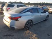 ✅ 2019 Nissan Altima SR • VIN: 1N4BL4CV8KC129061 • Лот: 43601265. Опубликован ранее на IAAI с пробегом 128 764 миль. Бесплатный доступ к архиву аукционных продаж из США и подробный отчёт об истории автомобиля на DreamBid. Изображение 4.