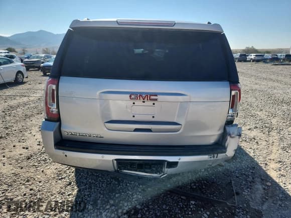 ✅ 2018 GMC Yukon XL SLT • VIN: 1GKS2GKC4JR185786 • Lot: 71130145. Listed on Copart with 132,850 mi. Free auction sales archive from the USA and detailed vehicle history report at DreamBid. Image 6.