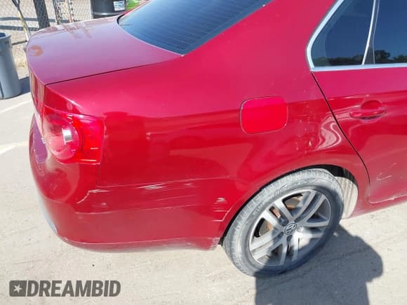 ✅ 2006 Volkswagen Jetta 2.5L • VIN: 3VWRG71K06M683932 • Лот: 42359935. Опубликован ранее на IAAI с пробегом 102 091 миль. Бесплатный доступ к архиву аукционных продаж из США и подробный отчёт об истории автомобиля на DreamBid. Изображение 14.