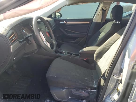 ✅ 2021 Volkswagen Jetta S • VIN: 3VWC57BU6MM049436 • Lot: 85140504. Wystawiony na Copart z przebiegiem 59 946 mil. Bezpłatny archiwum sprzedaży aukcyjnych z USA i szczegółowy raport historii pojazdu na DreamBid. Zdjęcie 7.