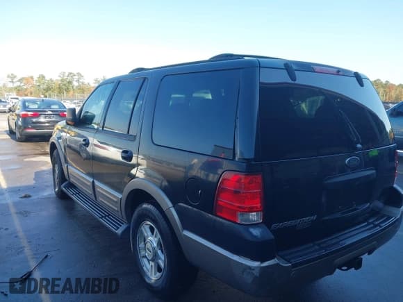 ✅ 2003 Ford Expedition Eddie Bauer • VIN: 1FMRU17W83LA32933 • Lot: 43636033. Wystawiony na IAAI z przebiegiem 252 084 mil. Bezpłatny archiwum sprzedaży aukcyjnych z USA i szczegółowy raport historii pojazdu na DreamBid. Zdjęcie 6.