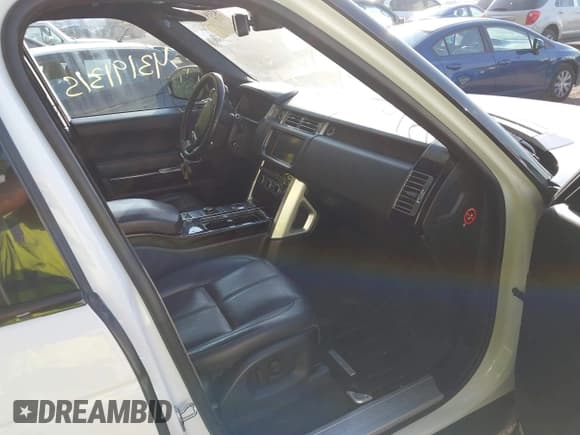 ✅ 2016 Land Rover Range Rover • VIN: SALGR2PF2GA316135 • Lot: 43191315. Listed on IAAI with 84,769 mi. Free auction sales archive from the USA and detailed vehicle history report at DreamBid. Image 5.