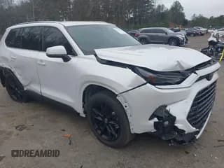 ✅ 2024 Toyota Highlander XLE • VIN: 5TDAAAA57RS001044 • Lot: 41132787. Listed on IAAI with 18,654 mi. Free auction sales archive from the USA and detailed vehicle history report at DreamBid. Image 1.