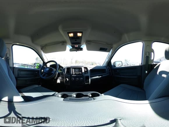 ✅ 2017 Ram 1500 Tradesman • VIN: 1C6RR7KG1HS851117 • Lot: 41287282. Wystawiony na IAAI z przebiegiem 69 871 mil. Bezpłatny archiwum sprzedaży aukcyjnych z USA i szczegółowy raport historii pojazdu na DreamBid. Zdjęcie 18.