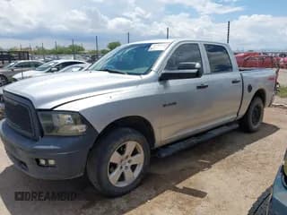 ✅ 2010 Dodge 1500 SLT • VIN: 1D7RV1CP4AS183860 • Lot: 42709767. Wystawiony na IAAI z przebiegiem 228 765 mil. Bezpłatny archiwum sprzedaży aukcyjnych z USA i szczegółowy raport historii pojazdu na DreamBid. Zdjęcie 2.