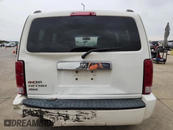 ✅ 2007 Dodge Nitro SLT • VIN: 1D8GT58K57W718953 • Lot: 90119395. Wystawiony na Copart z przebiegiem 163 241 mil. Bezpłatny archiwum sprzedaży aukcyjnych z USA i szczegółowy raport historii pojazdu na DreamBid. Zdjęcie 6.