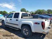 ✅ 2006 Chevrolet Colorado 2LT • VIN: 1GCDT136168290371 • Лот: 61891694. Опубликован ранее на Copart с пробегом 171 139 миль. Бесплатный доступ к архиву аукционных продаж из США и подробный отчёт об истории автомобиля на DreamBid. Изображение 2.