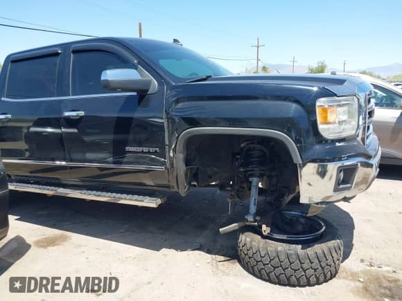 ✅ 2015 GMC Sierra 1500 • VIN: 3GTP1VEJ4FG532043 • Lot: 42525636. Wystawiony na IAAI z przebiegiem 69 468 mil. Bezpłatny archiwum sprzedaży aukcyjnych z USA i szczegółowy raport historii pojazdu na DreamBid. Zdjęcie 6.