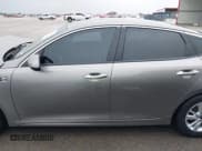 ✅ 2017 Kia Optima LX • VIN: 5XXGT4L33HG160726 • Lot: 42377630. Listed on IAAI with 136,173 mi. Free auction sales archive from the USA and detailed vehicle history report at DreamBid. Image 14.