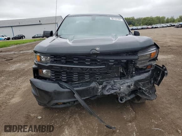 ✅ 2019 Chevrolet Silverado 1500 Custom • VIN: 1GCRYBEH0KZ402223 • Lot: 56124155. Wystawiony na Copart z przebiegiem 38 816 mil. Bezpłatny archiwum sprzedaży aukcyjnych z USA i szczegółowy raport historii pojazdu na DreamBid. Zdjęcie 5.