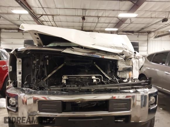 ✅ 2015 Chevrolet Silverado 2500HD LT • VIN: 1GC1KVE8XFF157924 • Lot: 41787811. Listed on IAAI with 224,244 mi. Free auction sales archive from the USA and detailed vehicle history report at DreamBid. Image 6.