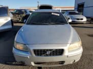 ✅ 2005 Volvo S60 • VIN: YV1RS592752462788 • Lot: 86991445. Wystawiony na Copart z przebiegiem 181 463 mil. Bezpłatny archiwum sprzedaży aukcyjnych z USA i szczegółowy raport historii pojazdu na DreamBid. Zdjęcie 5.