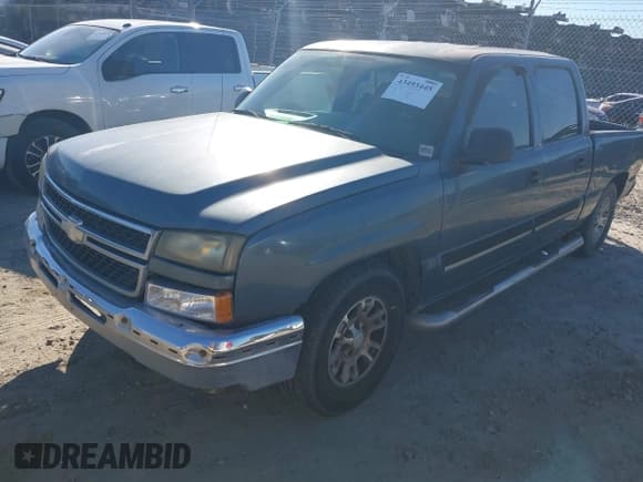 ✅ 2007 Chevrolet Silverado 1500 LS • VIN: 2GCEC13V571150999 • Lot: 43493445. Listed on IAAI with 358,000 mi. Free auction sales archive from the USA and detailed vehicle history report at DreamBid. Image 2.