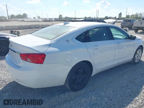 ✅ 2015 Chevrolet Impala LS • VIN: 1G11Z5SL2FU123291 • Лот: 43137854. Опубликован ранее на IAAI с пробегом 168 197 миль. Бесплатный доступ к архиву аукционных продаж из США и подробный отчёт об истории автомобиля на DreamBid. Изображение 4.