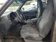 ✅ 2000 Chevrolet S-10 LS • VIN: 1GCDT19W3YK179978 • Lot: 89890655. Listed on Copart with 194,078 mi. Free auction sales archive from the USA and detailed vehicle history report at DreamBid. Image 7.