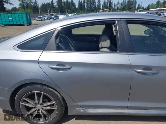 2017 Hyundai Sonata Sport with VIN 5NPE34AB7HH498250, listed as a IAAI auction lot 42233579 with 102,114 mi miles and . Bid and sale history available at DreamBid. Image 6.