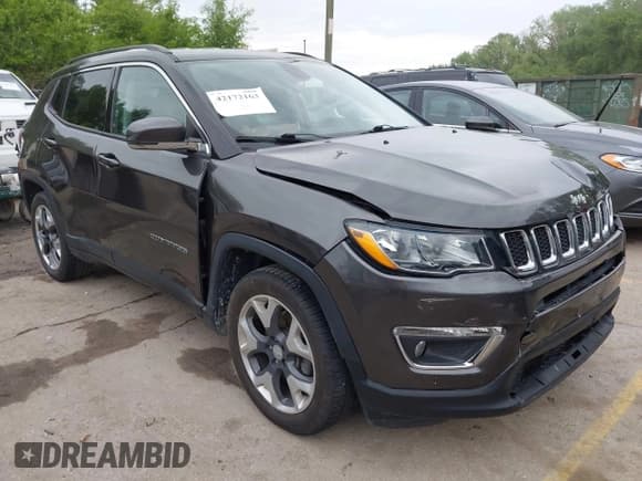 ✅ 2019 Jeep Compass Limited • VIN: 3C4NJCCB7KT777783 • Lot: 42172163. Listed on IAAI with 68,487 mi. Free auction sales archive from the USA and detailed vehicle history report at DreamBid. Image 1.