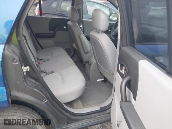 ✅ 2005 Saturn VUE • VIN: 5GZCZ33D55S826176 • Lot: 41482162. Wystawiony na IAAI z przebiegiem 107 276 mil. Bezpłatny archiwum sprzedaży aukcyjnych z USA i szczegółowy raport historii pojazdu na DreamBid. Zdjęcie 8.