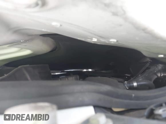 ✅ 2013 Mercedes-Benz E 350 Luxury • VIN: WDDHF5KB7DA724349 • Lot: 42290038. Wystawiony na IAAI z przebiegiem 136 878 mil. Bezpłatny archiwum sprzedaży aukcyjnych z USA i szczegółowy raport historii pojazdu na DreamBid. Zdjęcie 10.