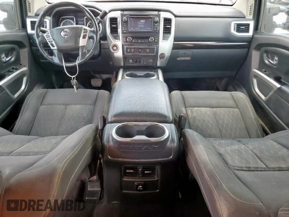 ✅ 2017 Nissan Titan SV • VIN: 1N6AA1F25HN544618 • Лот: 69580255. Опубликован ранее на Copart с пробегом 100 512 миль. Бесплатный доступ к архиву аукционных продаж из США и подробный отчёт об истории автомобиля на DreamBid. Изображение 8.