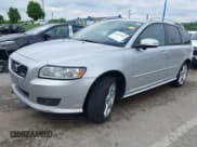 ✅ 2009 Volvo V50 R-Design • VIN: YV1MJ672292464766 • Lot: 42252914. Listed on IAAI with 169,615 mi. Free auction sales archive from the USA and detailed vehicle history report at DreamBid. Image 2.